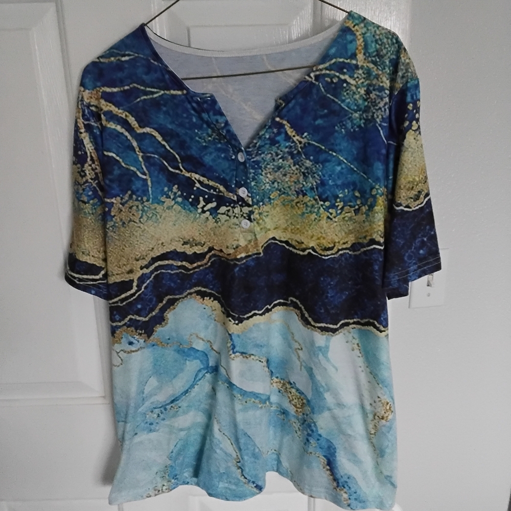 Multi Color Short Sleeve Shirt.